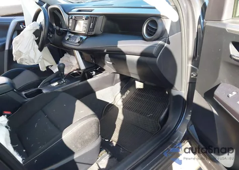 2018 Toyota Rav4 Xle from USA, damaged, VIN JTMRFREV2JJ179555